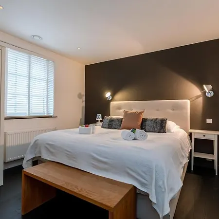 Holiday home Huswell - Fabulous House For 8 People With Sunny Garden